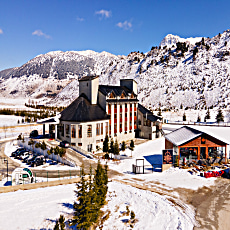 West Davraz Hotel